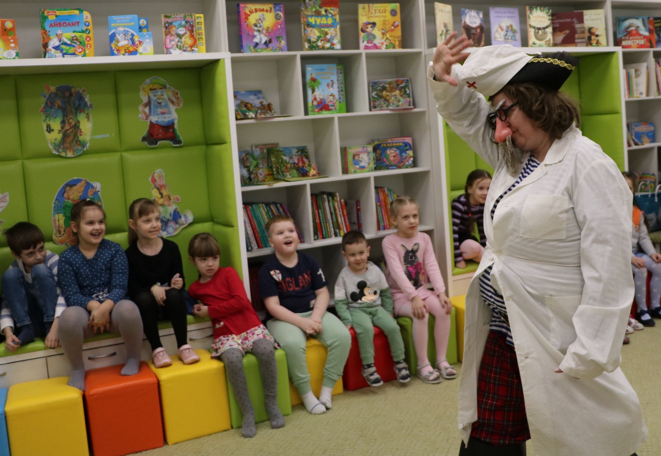 п махаевой. детская библиотека буркова. детская библиотека буркова. мурманск, ул. мурманская областная детско-юношеская библиотека.